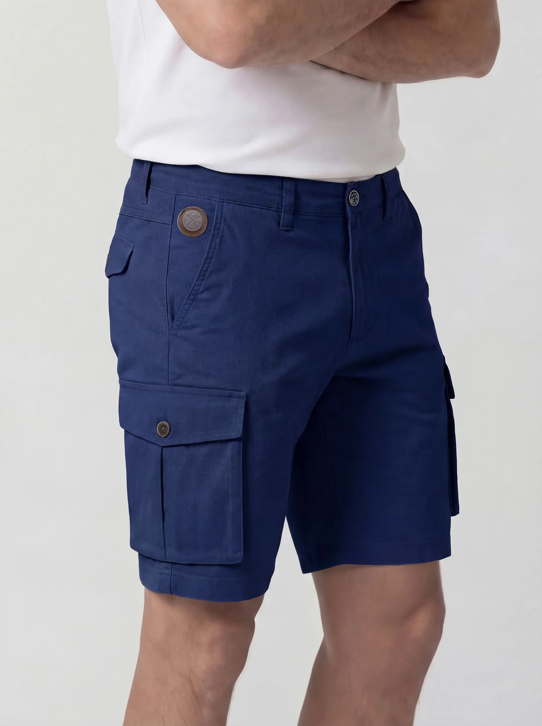 Bermudas Azul Marino Cargo Hombre - Image 2