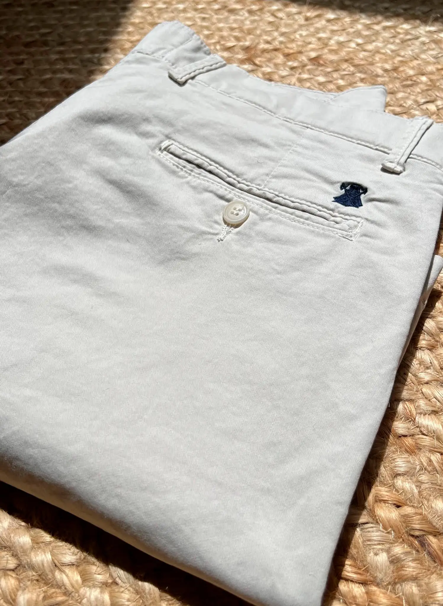 Bermudas Tipo Chino Beige Hombre - Image 2