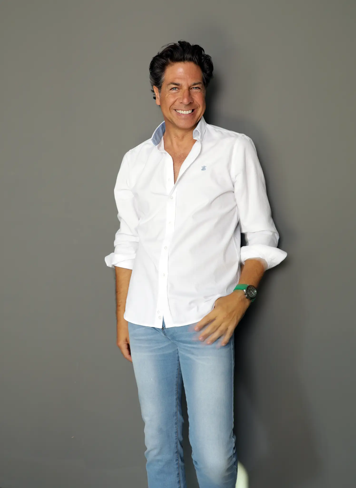 Camisa Blanca Coderas Celeste Hombre - Image 6