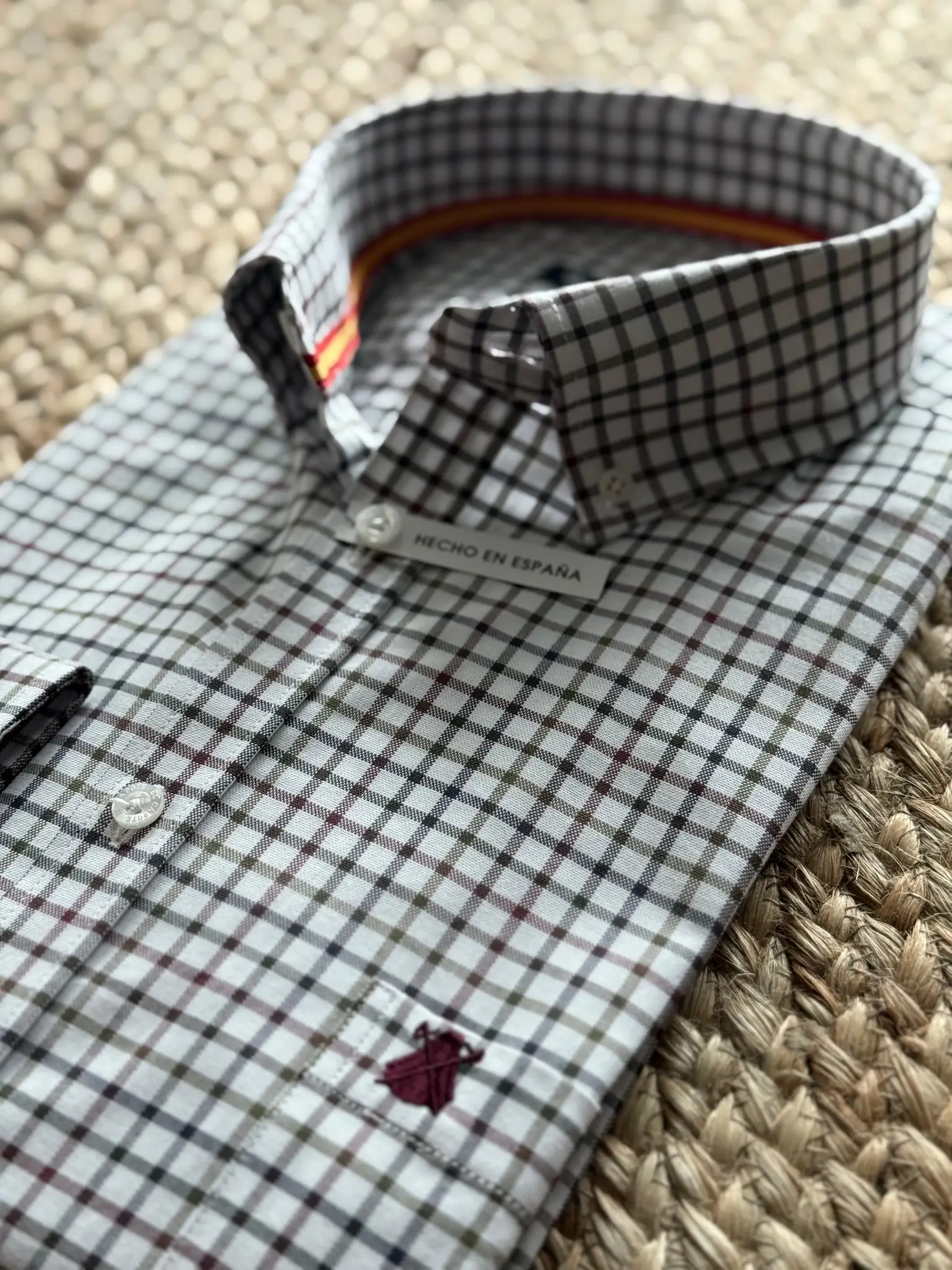 Camisa Cuadros Cinta España Cuello Botón y Bolsillo Hombre - Image 7