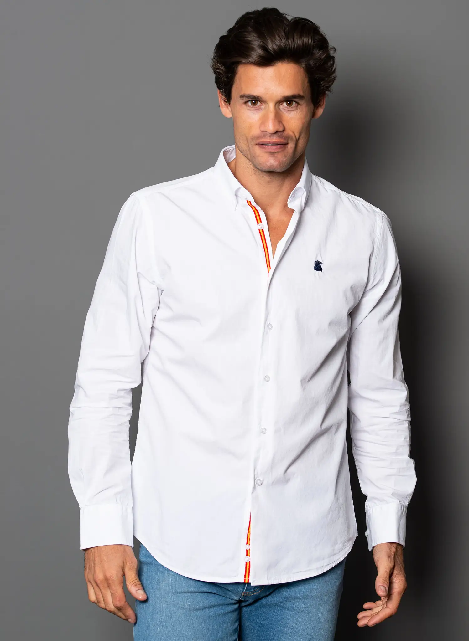 Camisa Blanca Cinta España Cuello Botón - Image 3