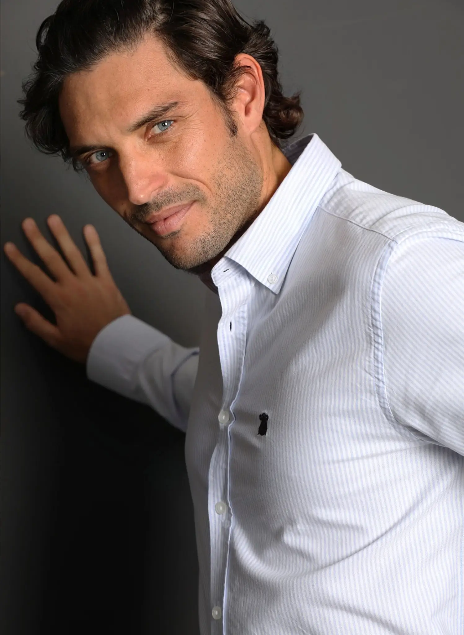 Camisa Hombre Rayas Cuello Botón - Image 4