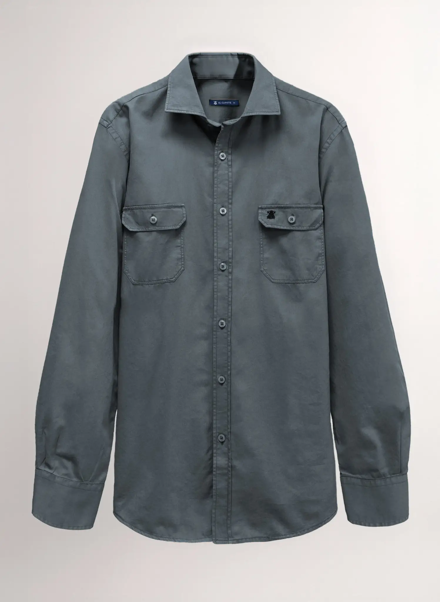 Camisa Gris Grafito Dos Bolsillos Hombre - Image 2