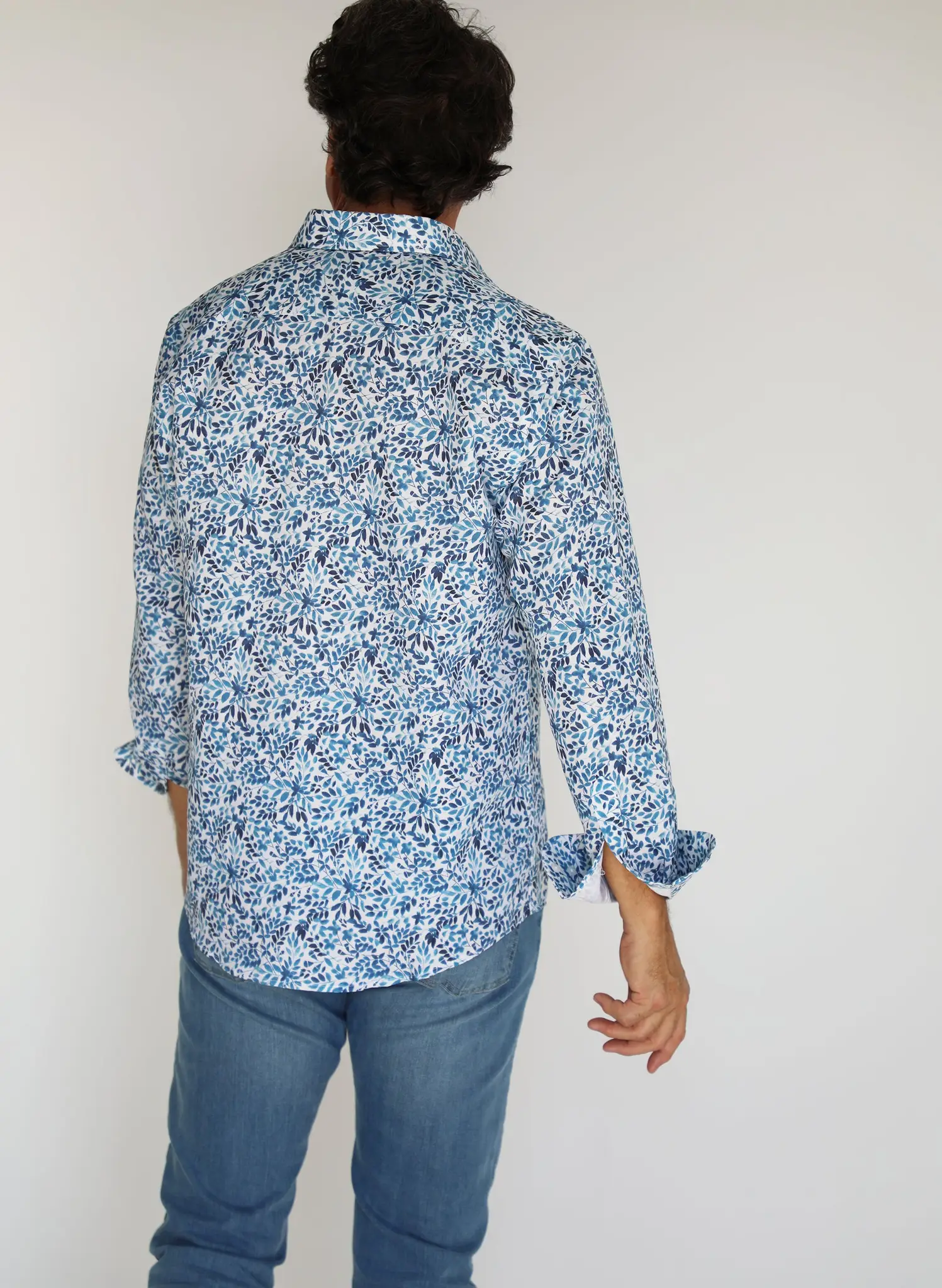 Camisa Estampada Hojas Azules Hombre - Image 5