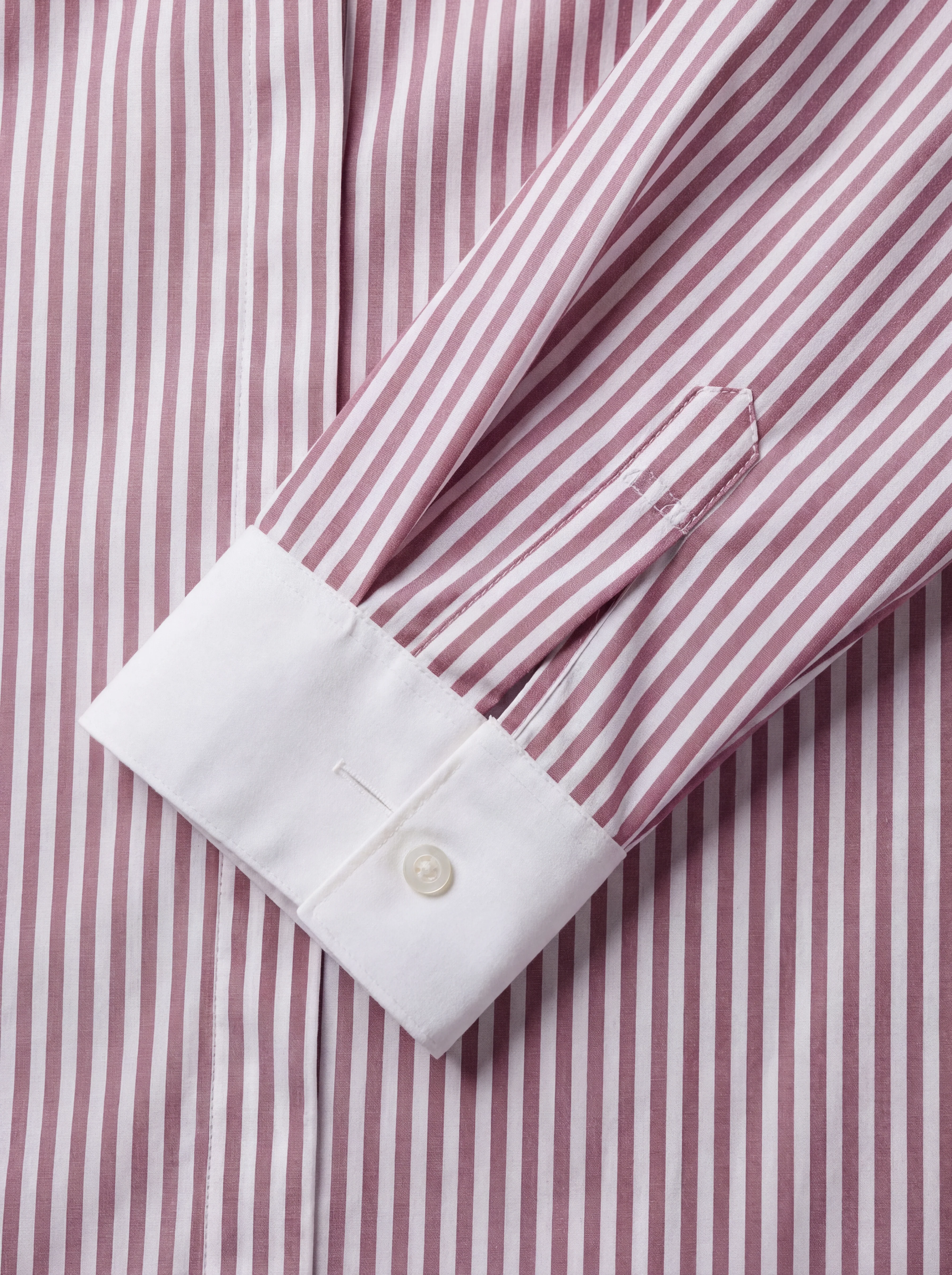 Camisa Rayas Burdeos Cuello y Puños Blancos Mujer - Image 4