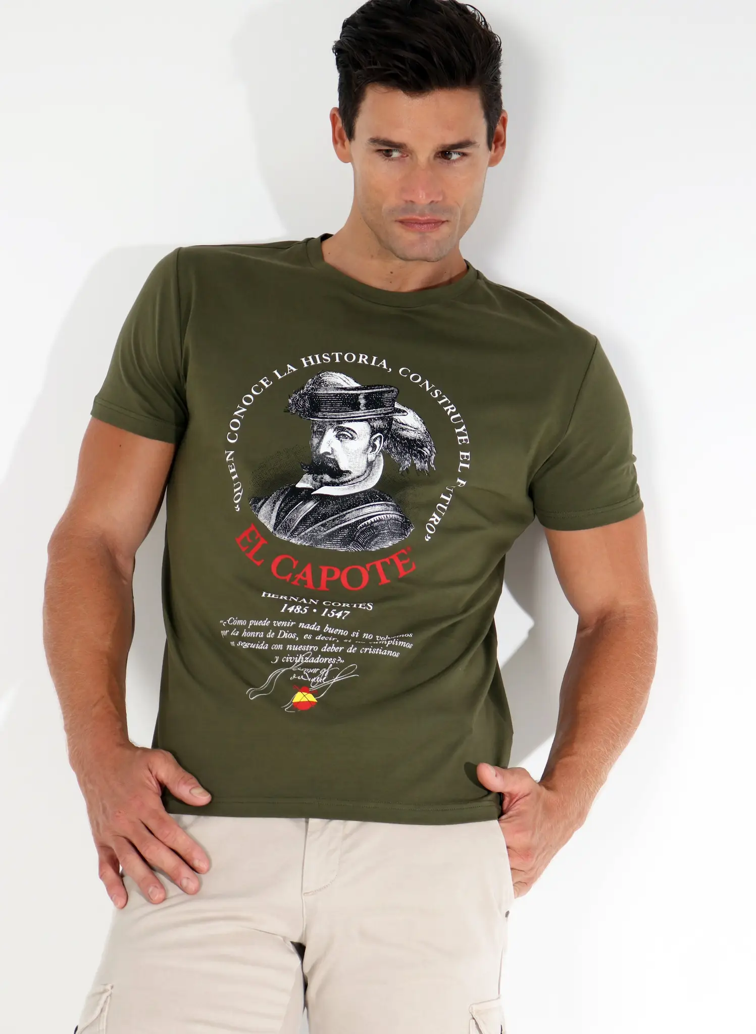 Camiseta Hombre Verde Kaki Homenaje a Hernán Cortés - Image 2