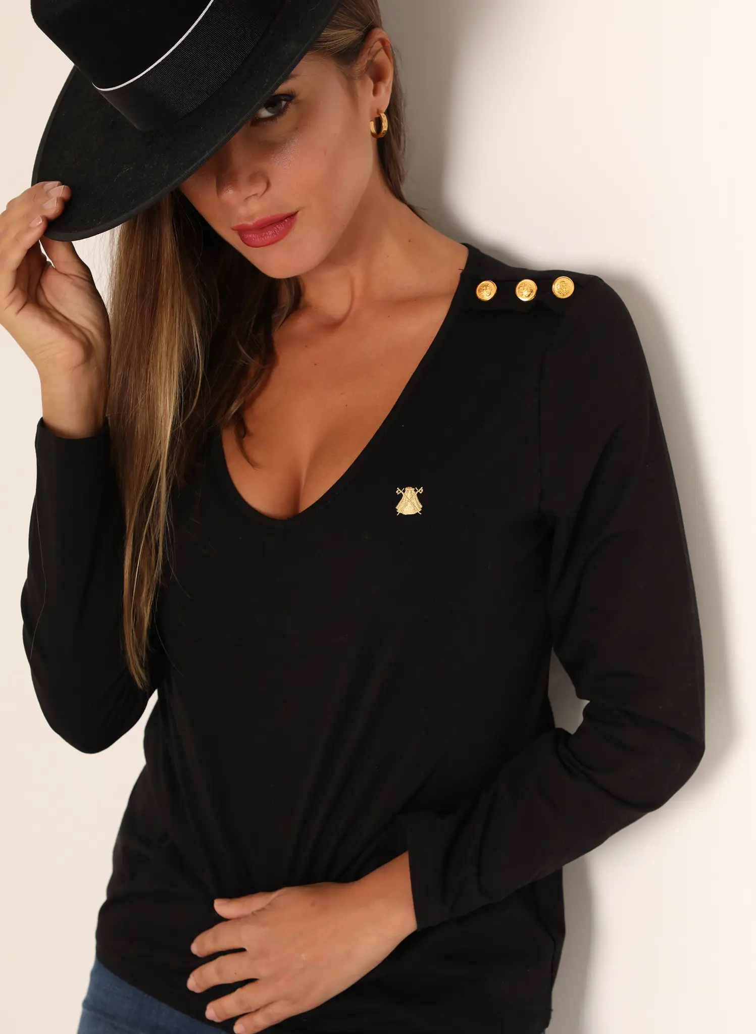 Camiseta Negra Manga Larga Mujer - Image 4