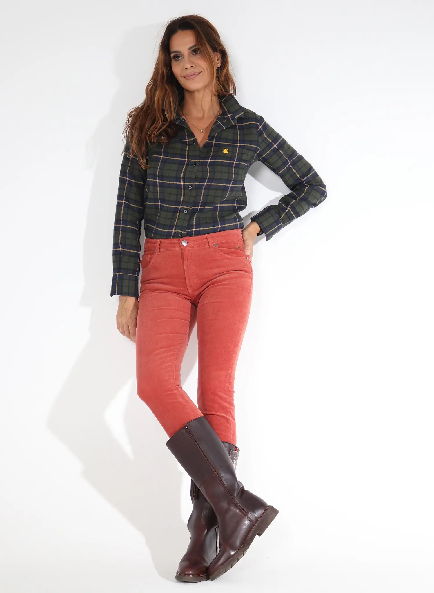 Pantalón Teja Micro Pana Mujer - Image 4