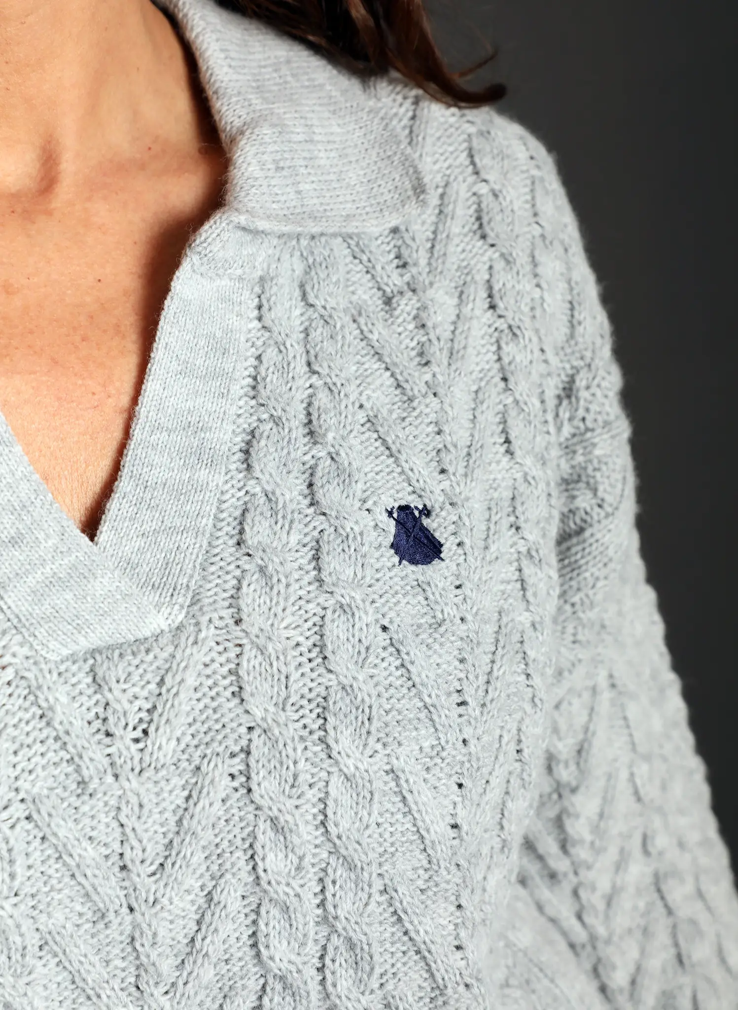 Jersey Polo Trenzado Gris Mujer - Image 4