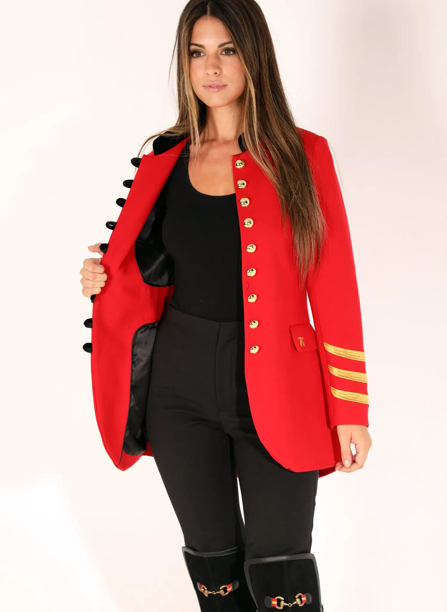 Levita Roja Mujer - Image 8