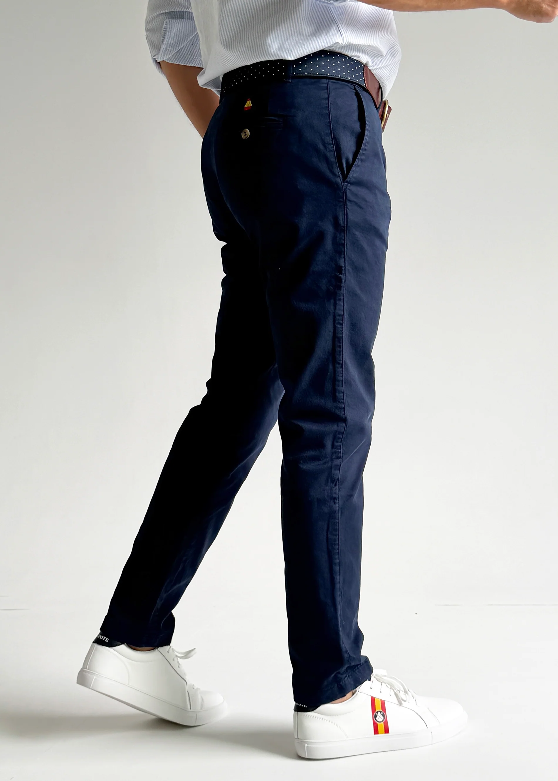 Pantalón Chino Azul Confort Hombre - Image 3