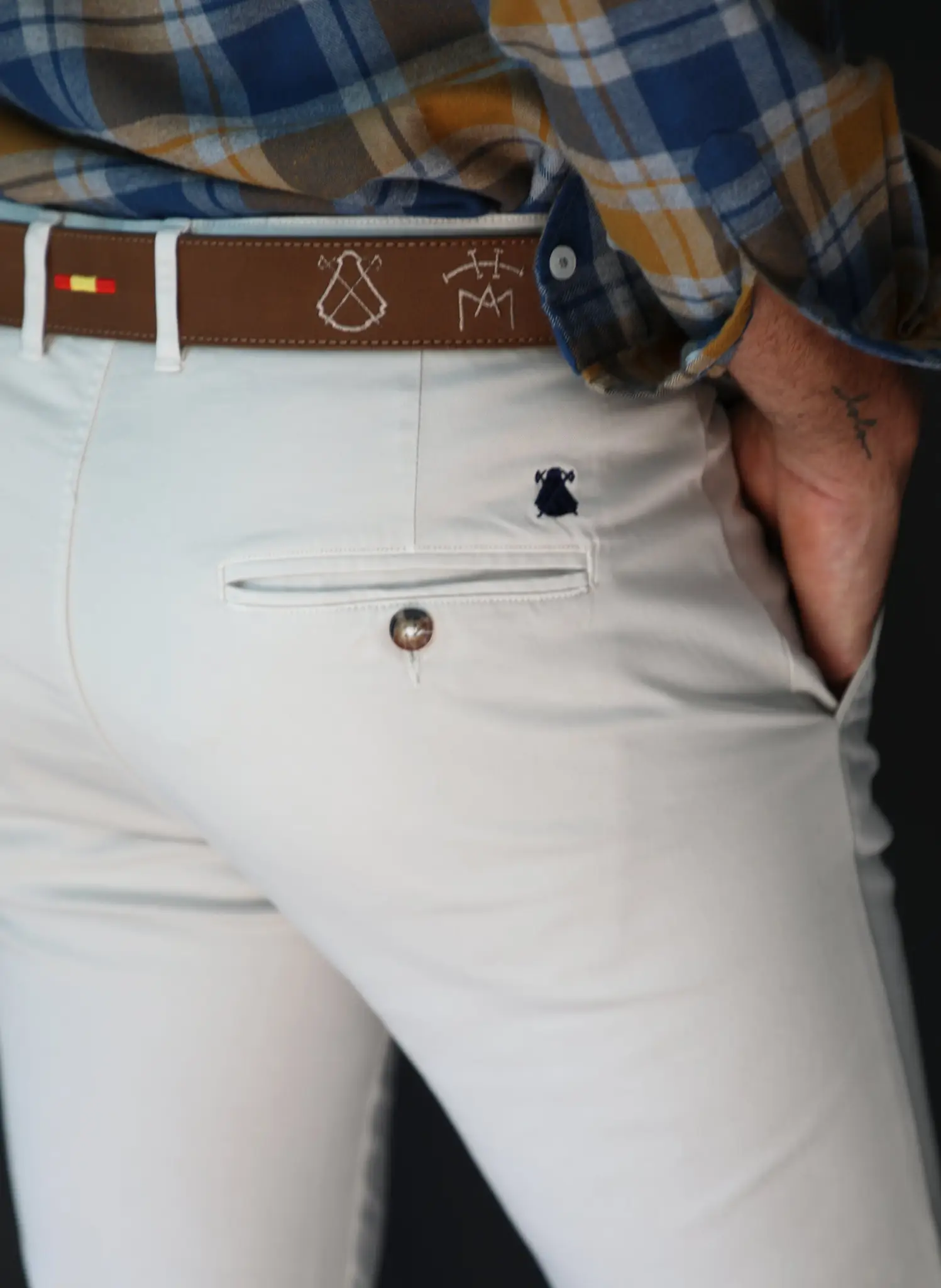 Pantalón Chino Camel  Hombre - Image 3