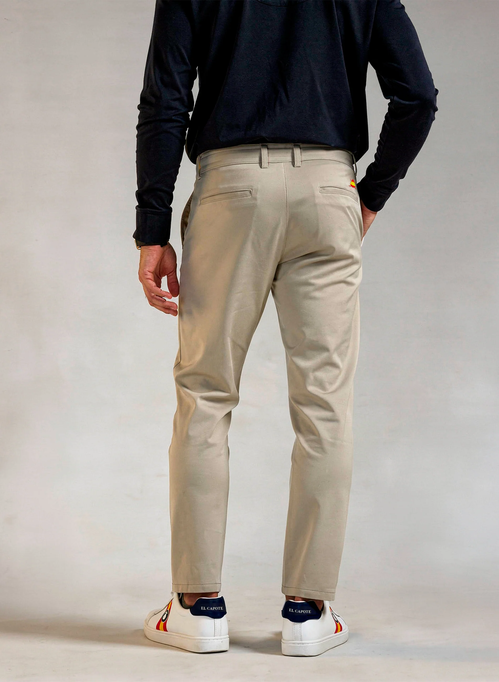 Pantalón Jogger Fino Beige Hombre - Image 3