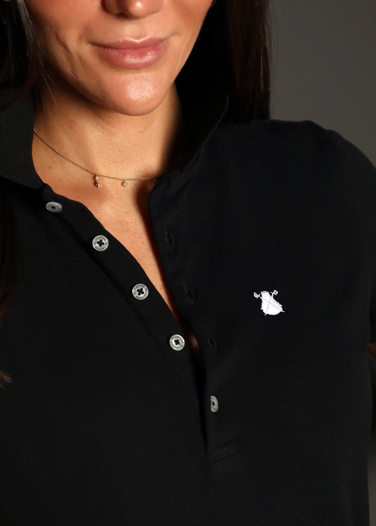 Polo Negro Classic Mujer - Image 3
