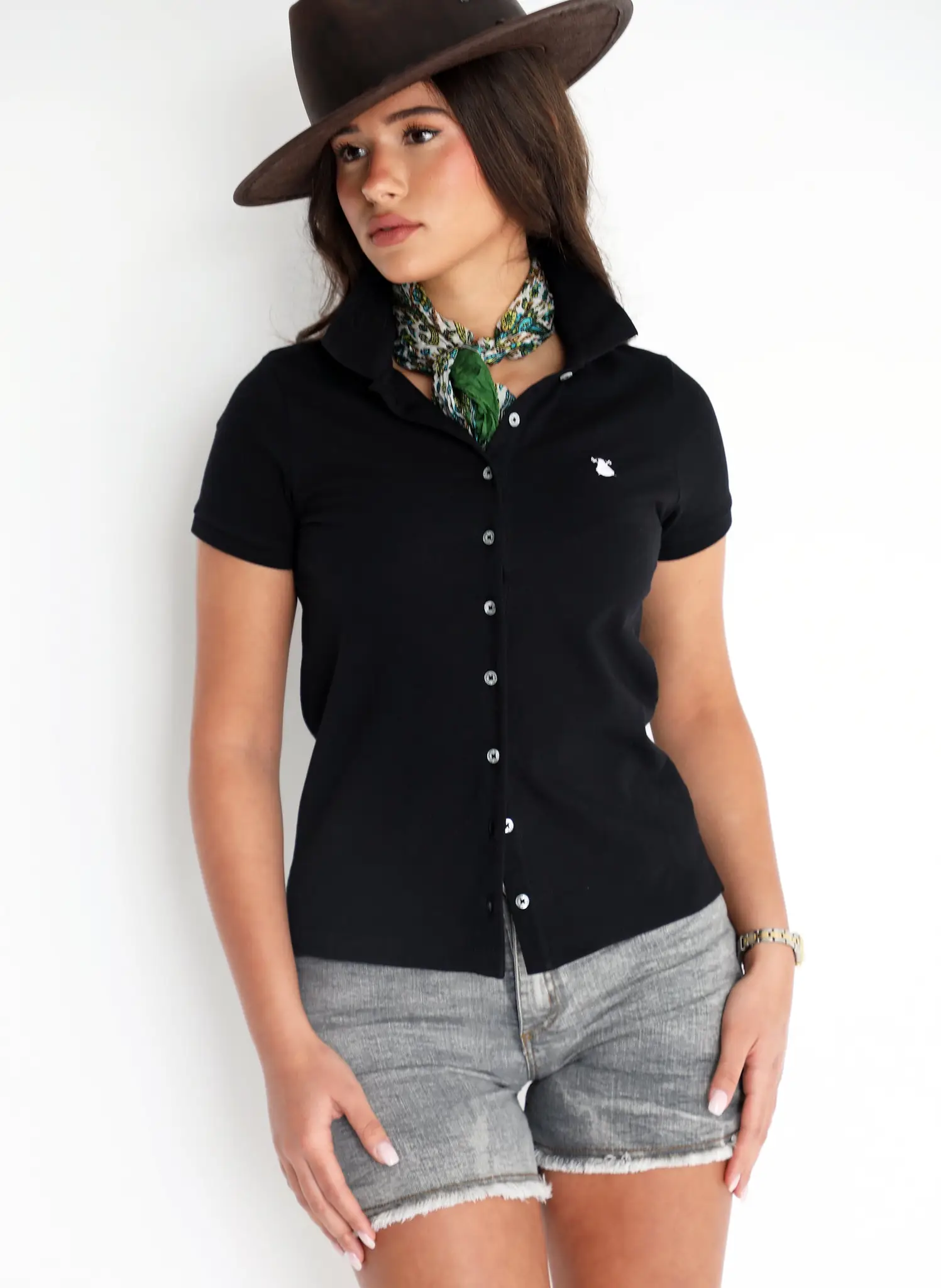Polo Negro con Tapeta Abotonada Mujer - Image 6
