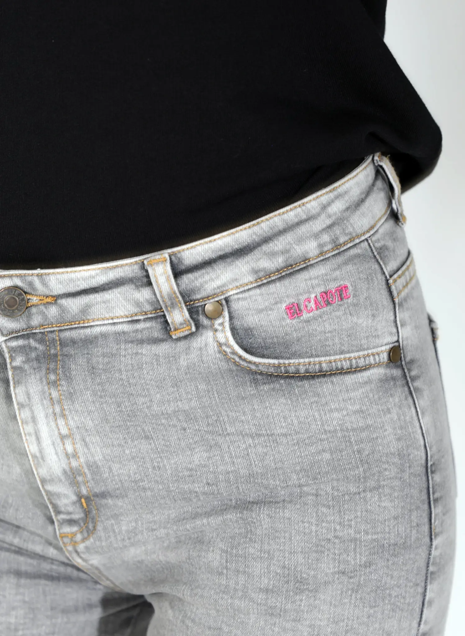 Short Vaquero Gris Mujer - Image 3