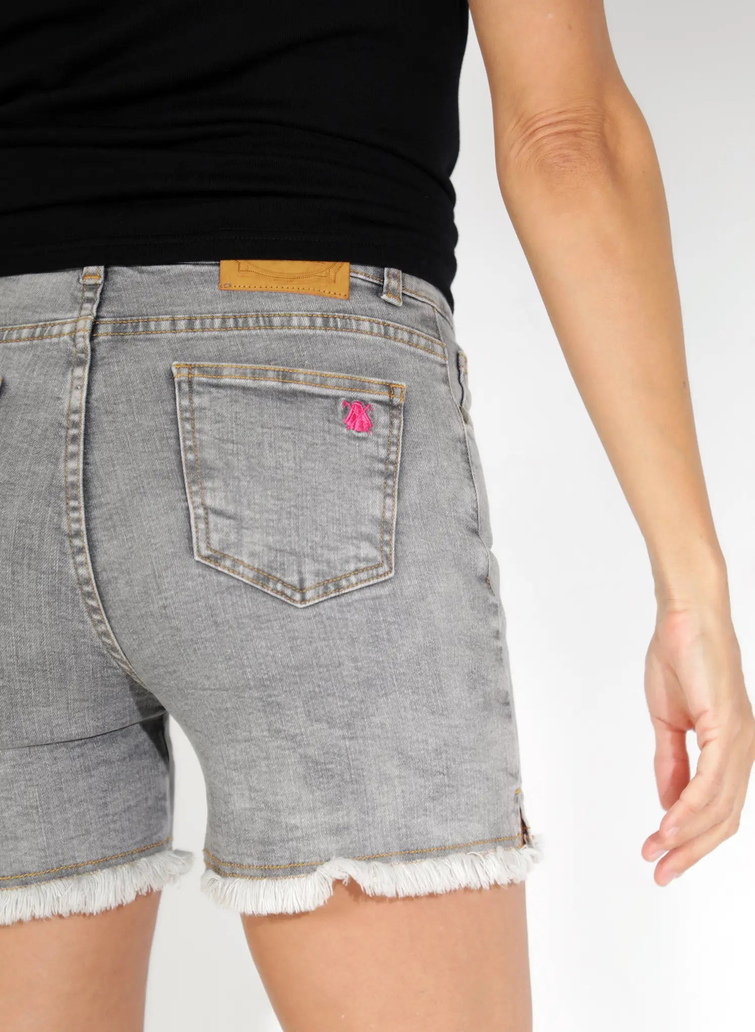Short Vaquero Gris Mujer - Image 4